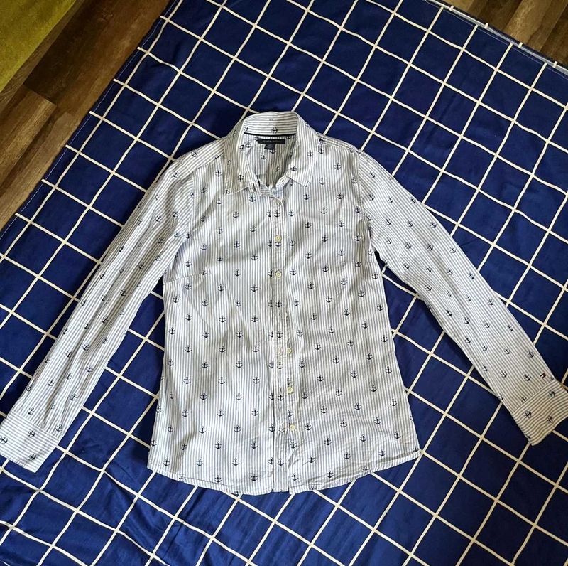 Tommy Hilfiger shirt