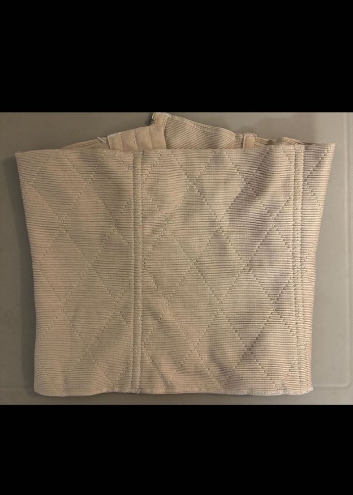Sale🍿 Pinteresty Boned Nude Corset 🍒