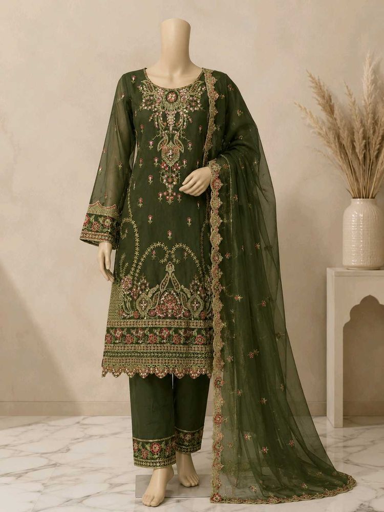 Pakistani Designer Olive Embroidered Kurta S
