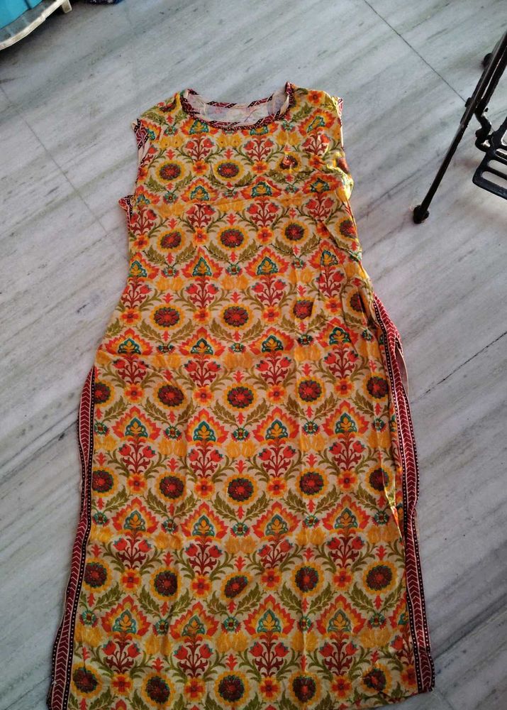 Vibrant Floral Print Sleeveless Kurta