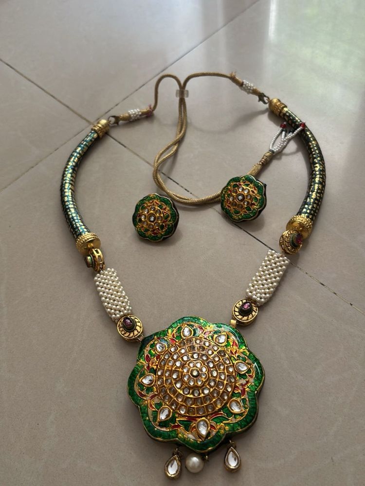 combo Kundan set handbag and Kitchen