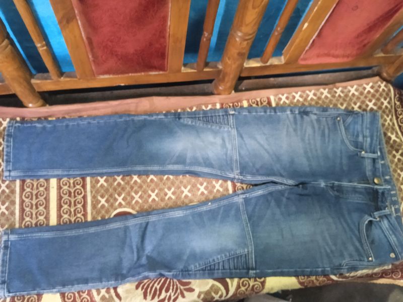 Branded Mans Blue Jeans