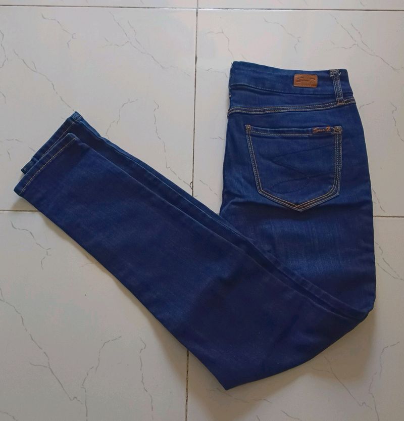 Branded Woman Dark Blue Jeans