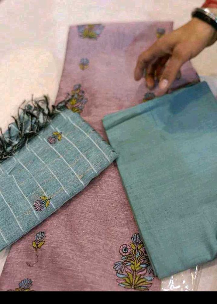 Elegant embroidered suit set