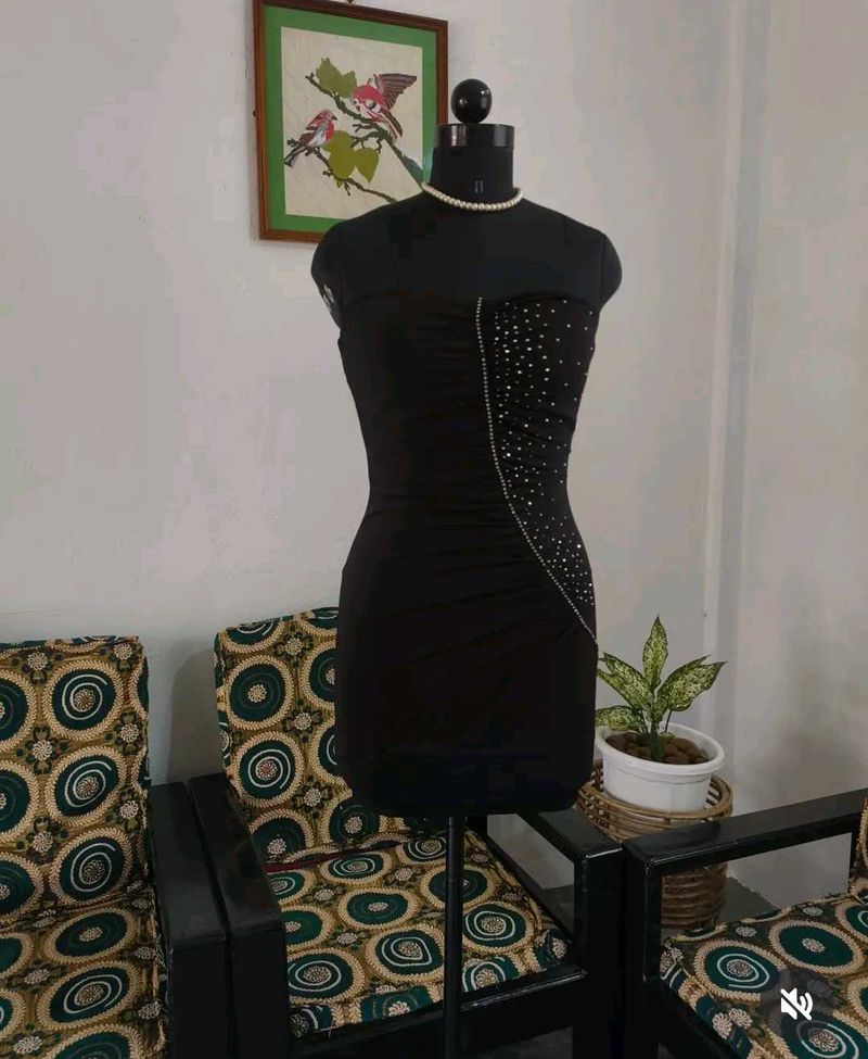 Bodycon Fitting Rushed Dresss ♥️
