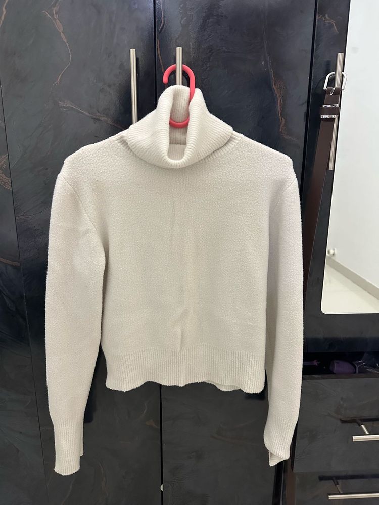 Cozy Cream Turtleneck Sweater