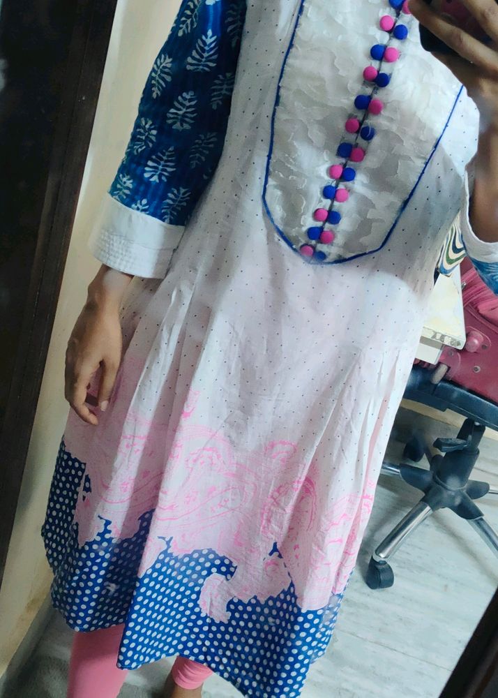 Cute Kurti With Leggings