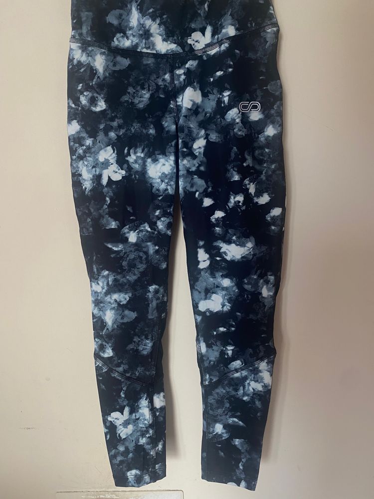 Black Tights - SilverTraq- Small Size