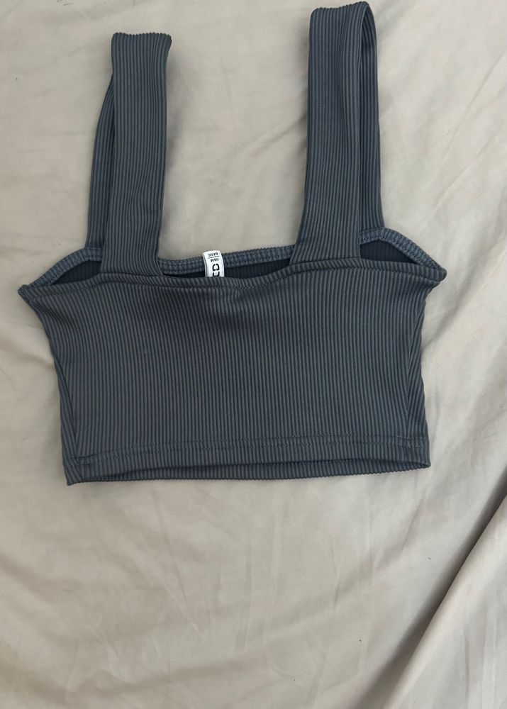 H&amp;M Crop Top