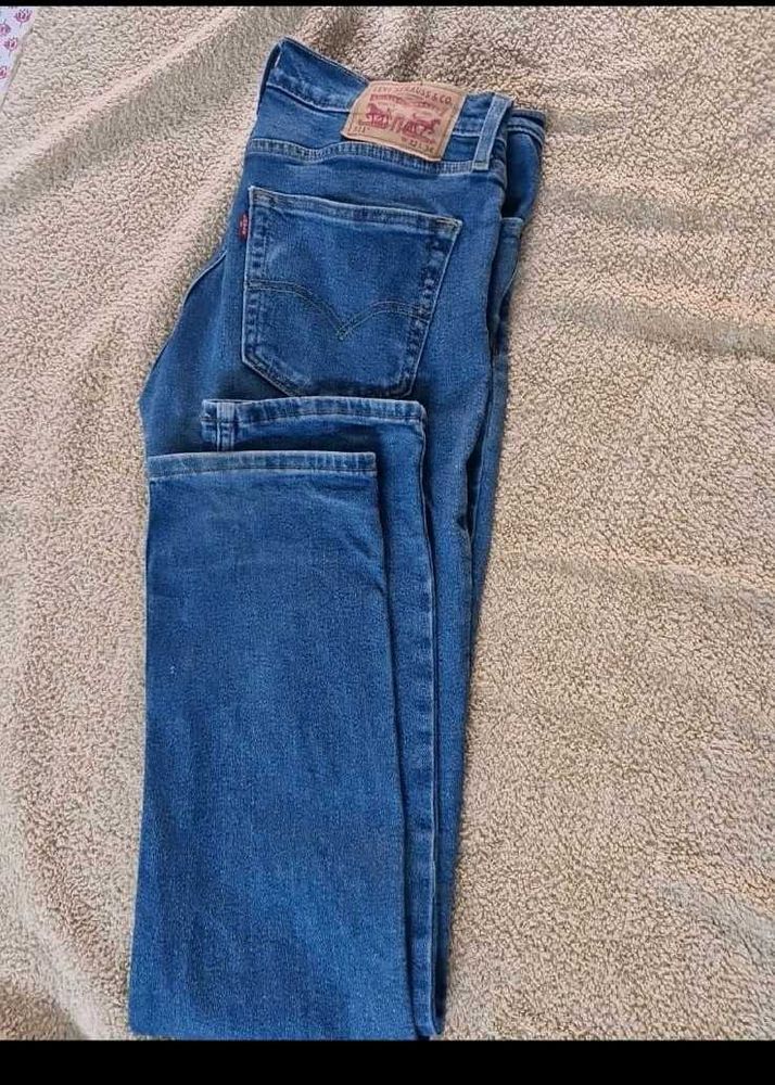 Classic Levi's Blue Denim Jeans