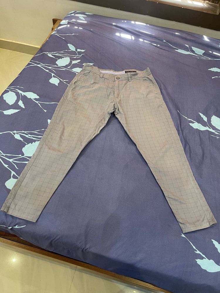 Checkered Casual Pants