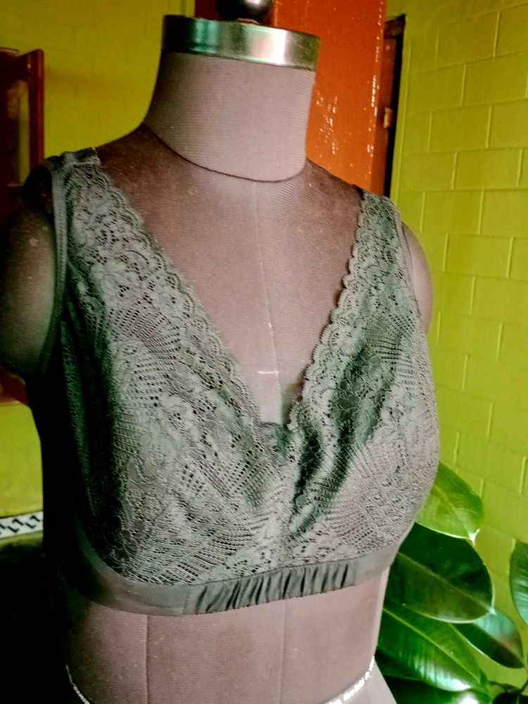 Black Lace Bralette