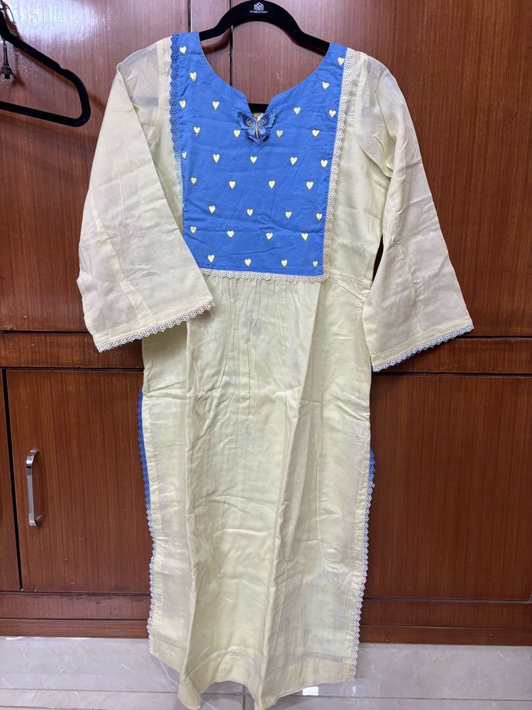 Stylish Cream &amp; Blue Cotton Kurta hand painted