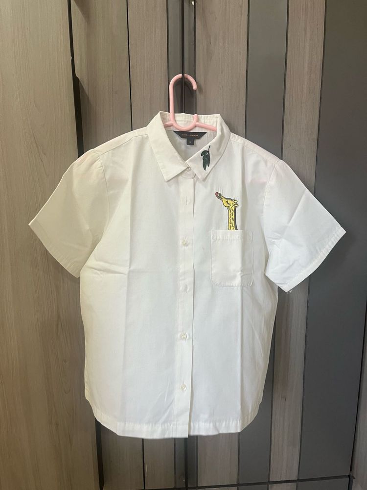 Women’ Shirt with Giraffe embroidery