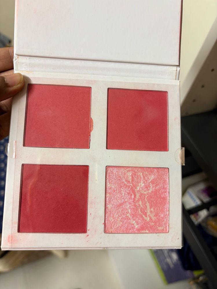 Revolution Pro Blush Palette - Pink Tones