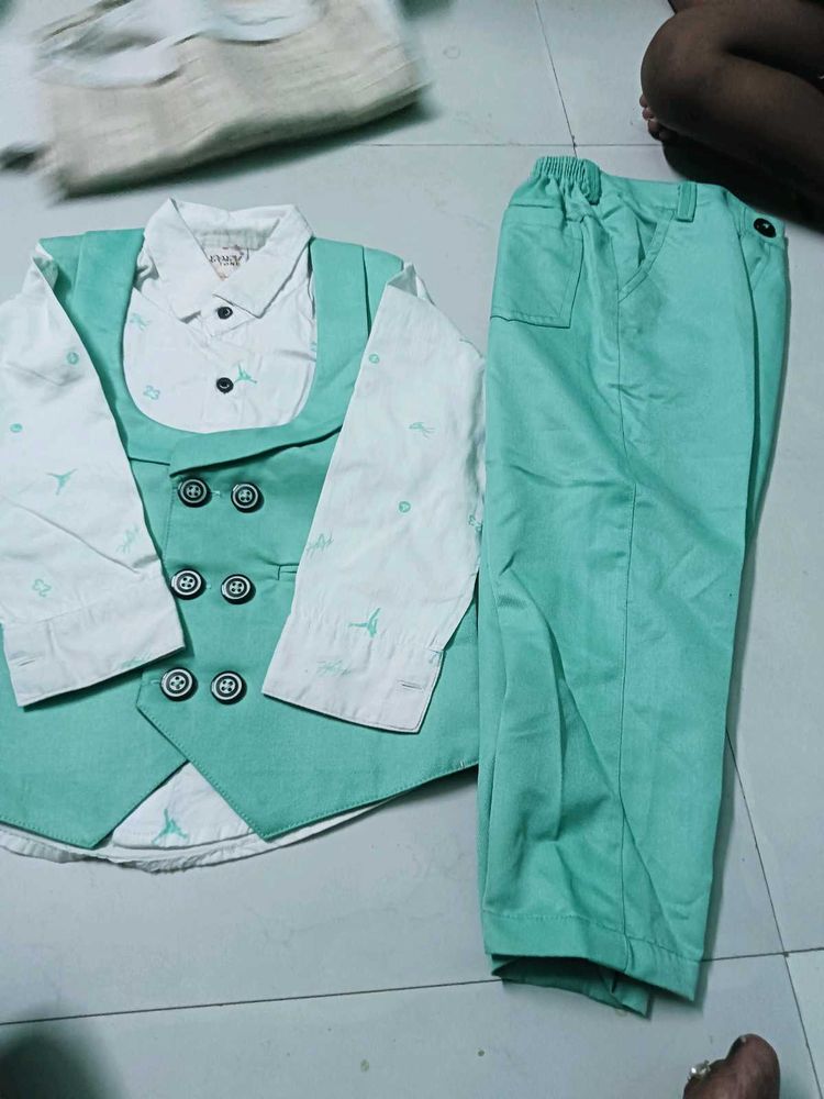 Cute Boys 3-Piece Suit