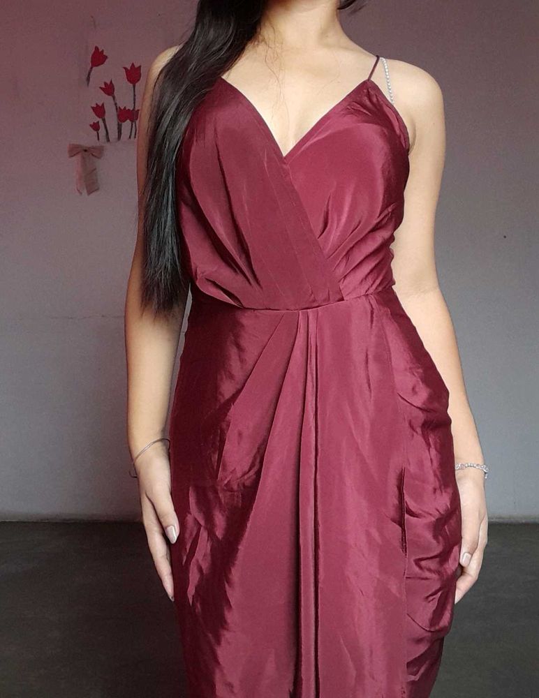 Elegant Maroon V-Neck Party Dress