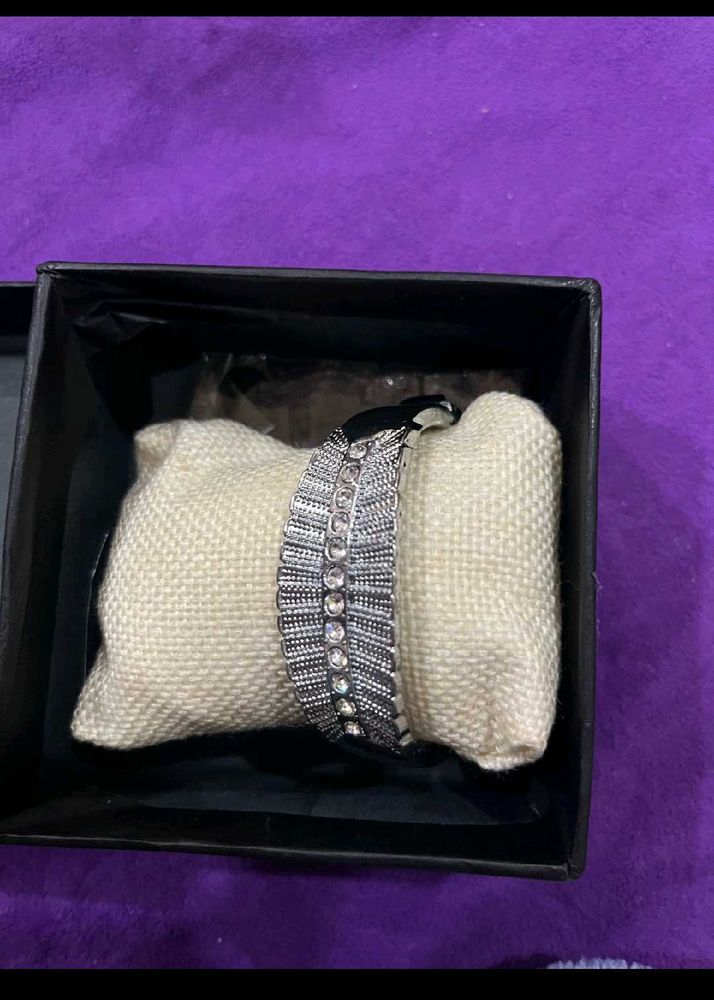 Sparkling Silver-tone Bracelet
