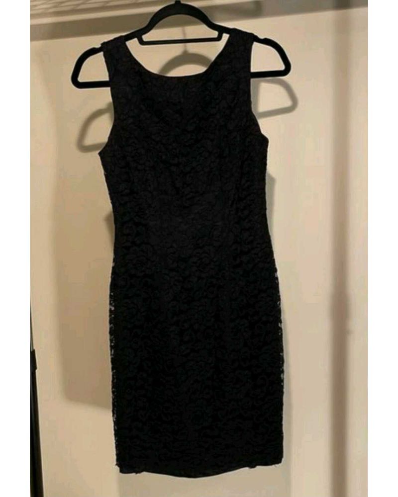 Pretty Black Lace Bodycon Dress
