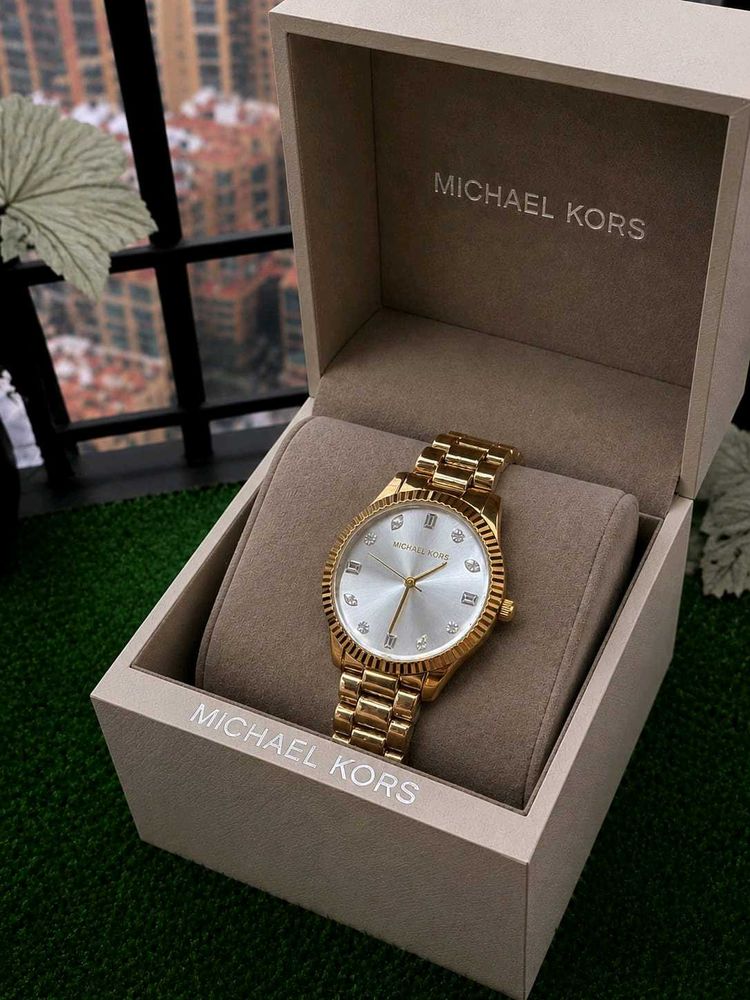 MICHAEL KORS LADIES WATCH ⌚💛GOOD QUALITY