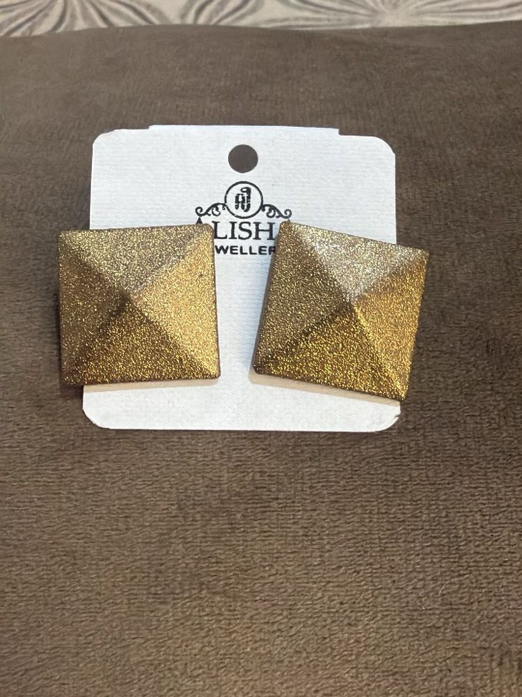 Sparkling Gold Geometric Earrings