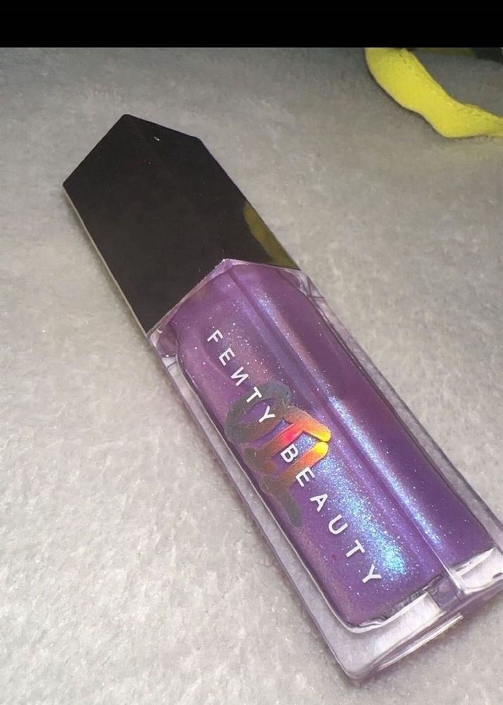 Fenty Beauty Gloss Bomb