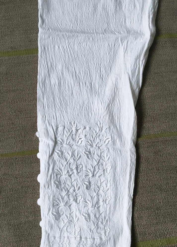 White Embroidered Cotton Leggings