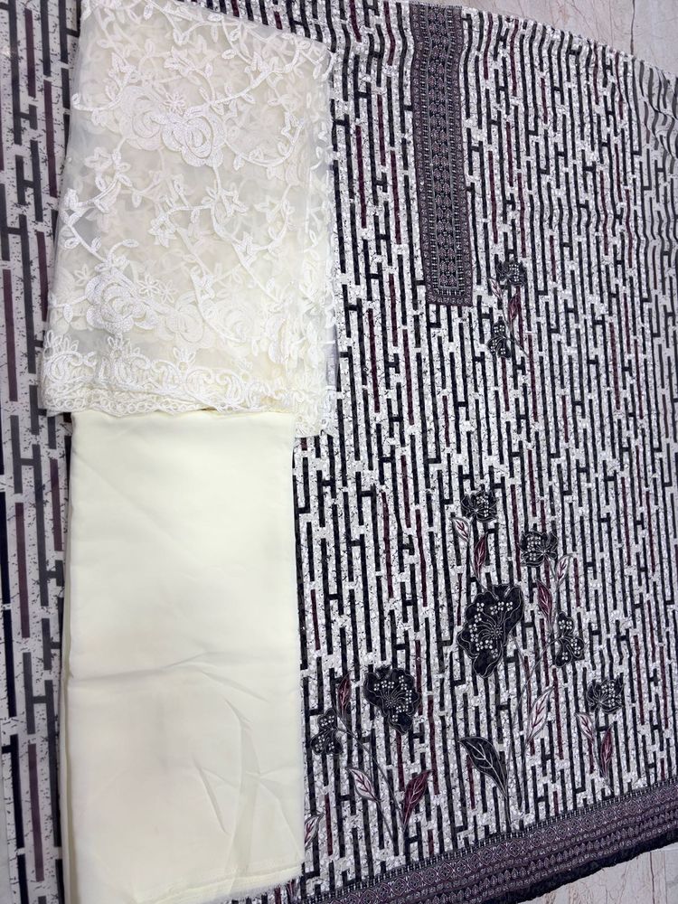 Stylish Printed Dress Material