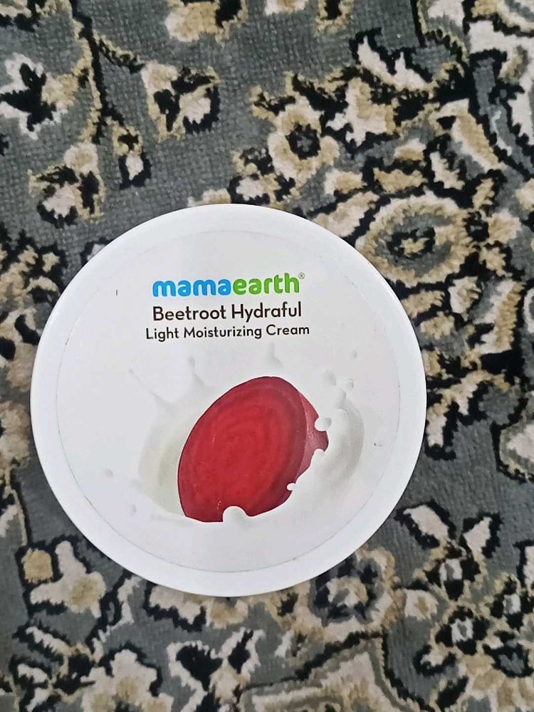 Mamaearth Beetroot Hydraful Cream