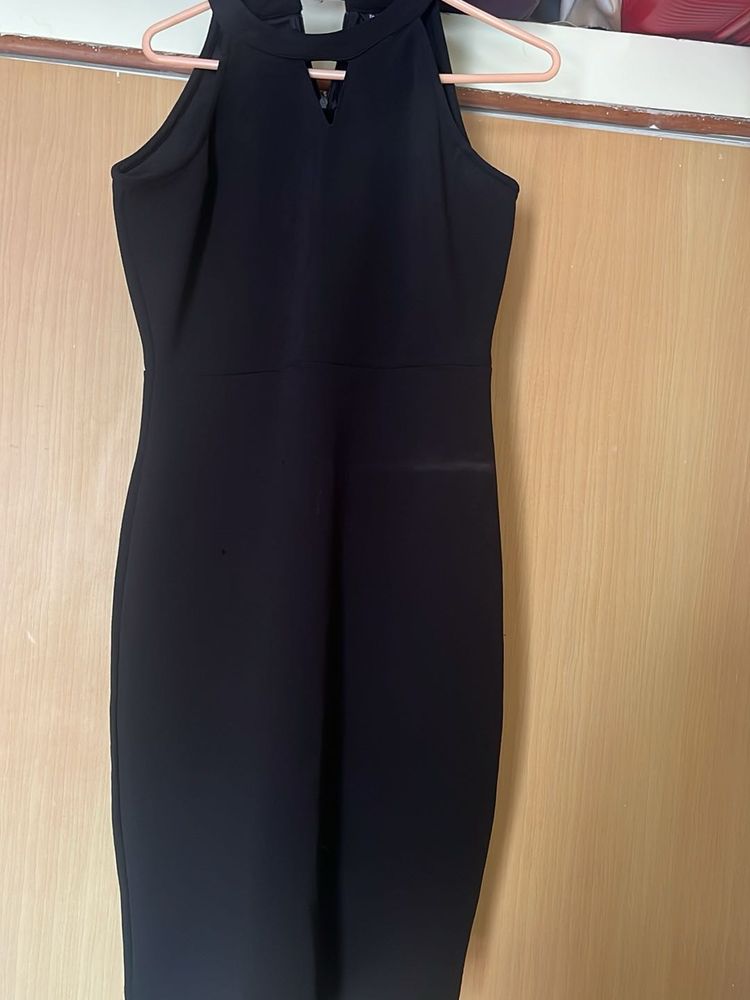 Elegant Black Sleeveless Dress