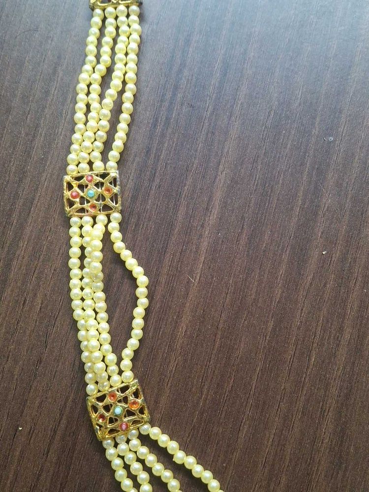 Vintage Pearl Bracelet with Charm