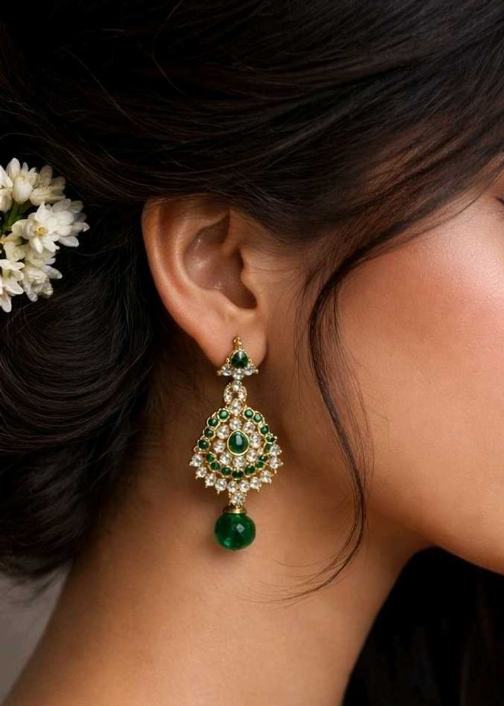 Stunning Green &amp; White Stone Dangle Earring