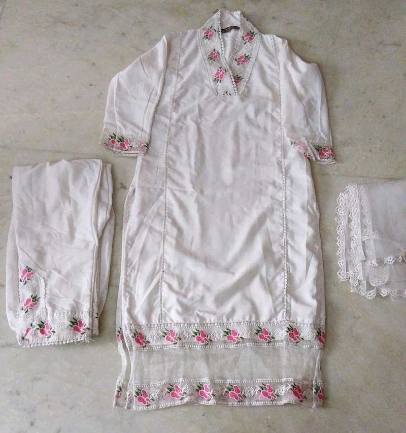 White Kurta Set with Pink Floral Embroidery