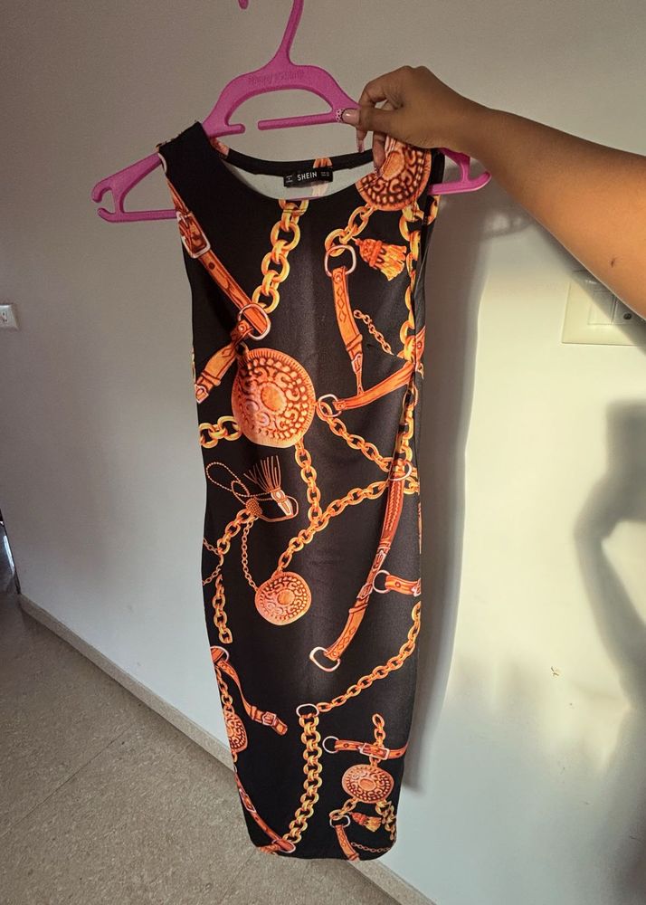 Chic Chain Print Bodycon Dress