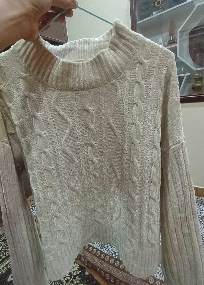Cozy Cable Knit Pullover Sweater