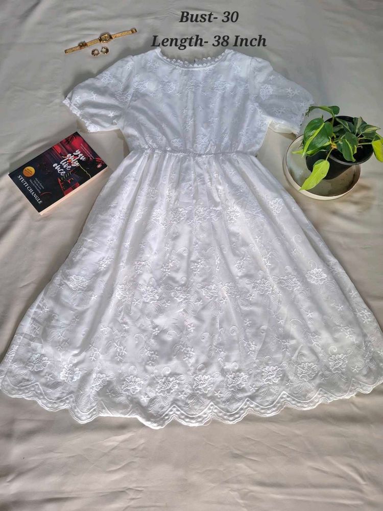Elegant White Lace Midi Dress
