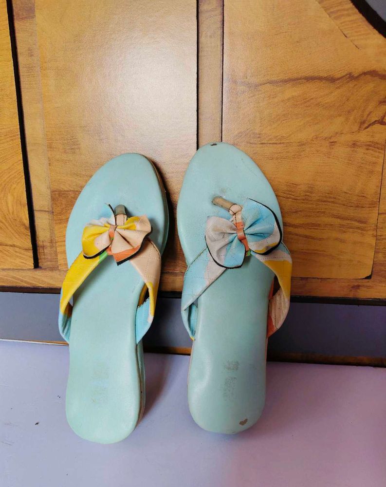 Cute Bow Flip Flops