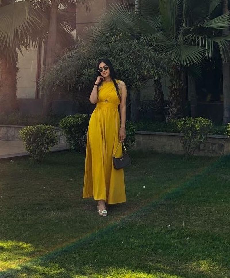 Elegant Yellow Maxi Dress