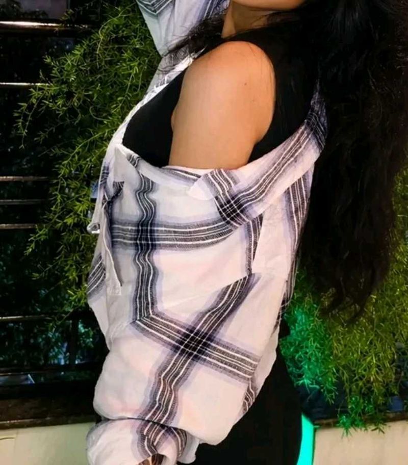 Chic Plaid Button-Up Shirt