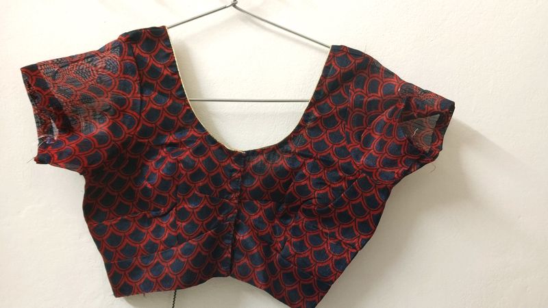 Aryahi Dupiyan Blouse