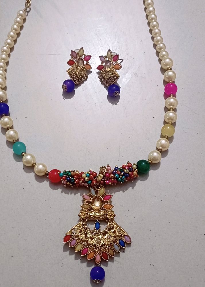 New Necklace With Earings