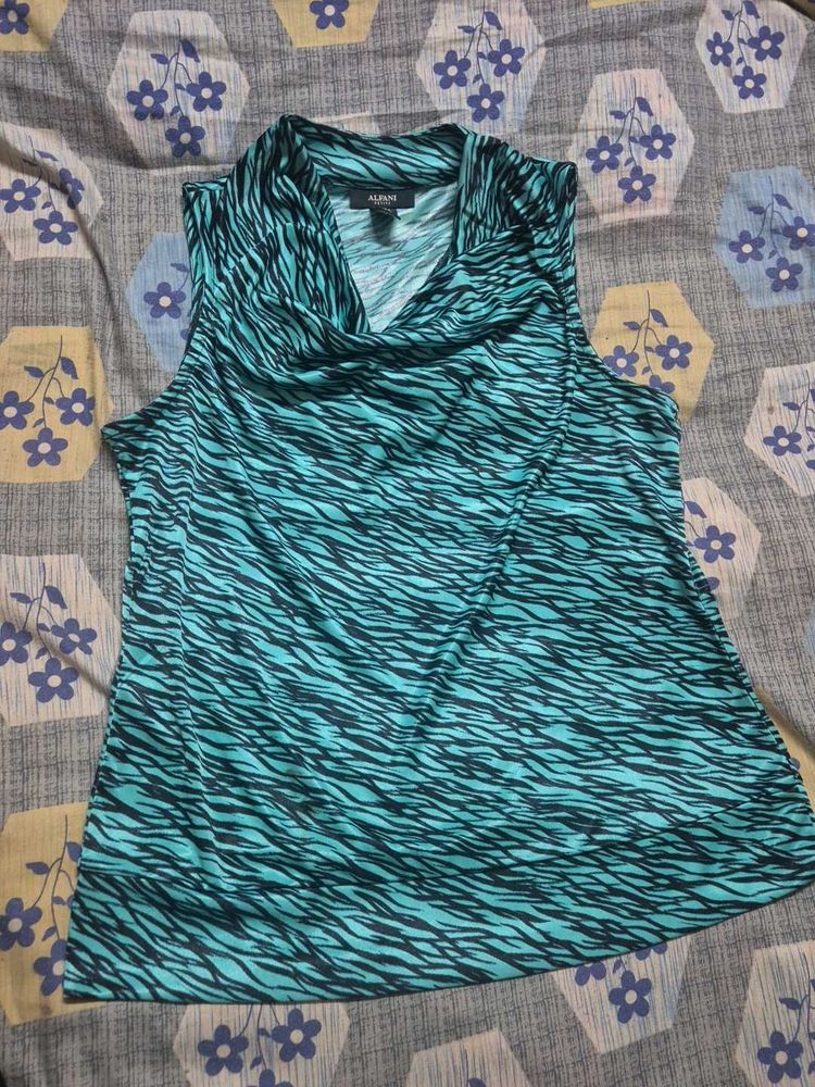Stylish Animal Print Top