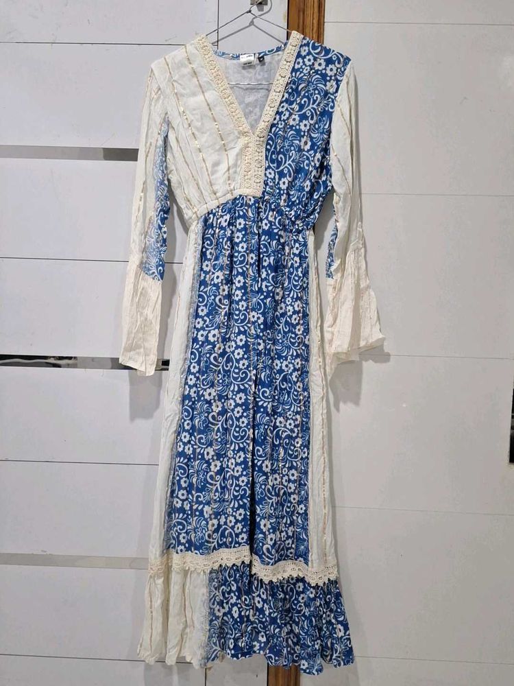 white and blue maxi 👗 dress