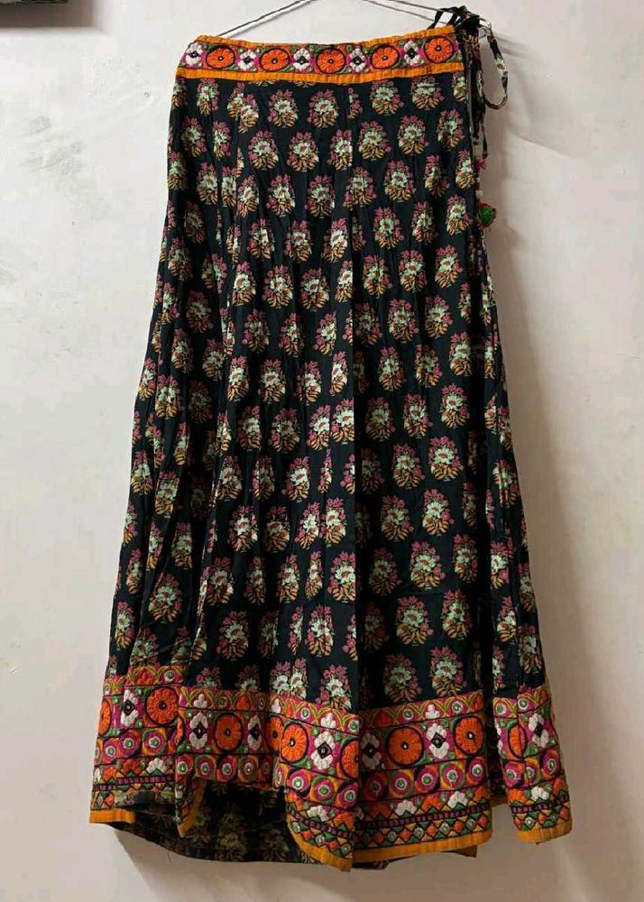 Stylish Ethnic Skirt 🖤