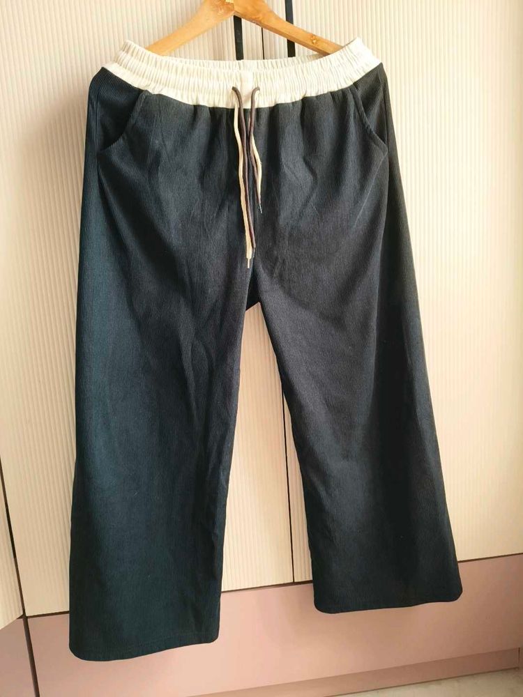 Black wide leg low waist pants