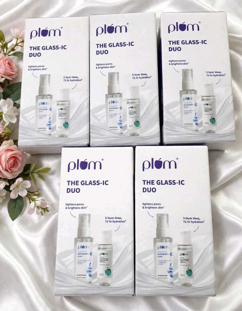 Pack of 5 Plum The Glass-ic Duo Skincare Set