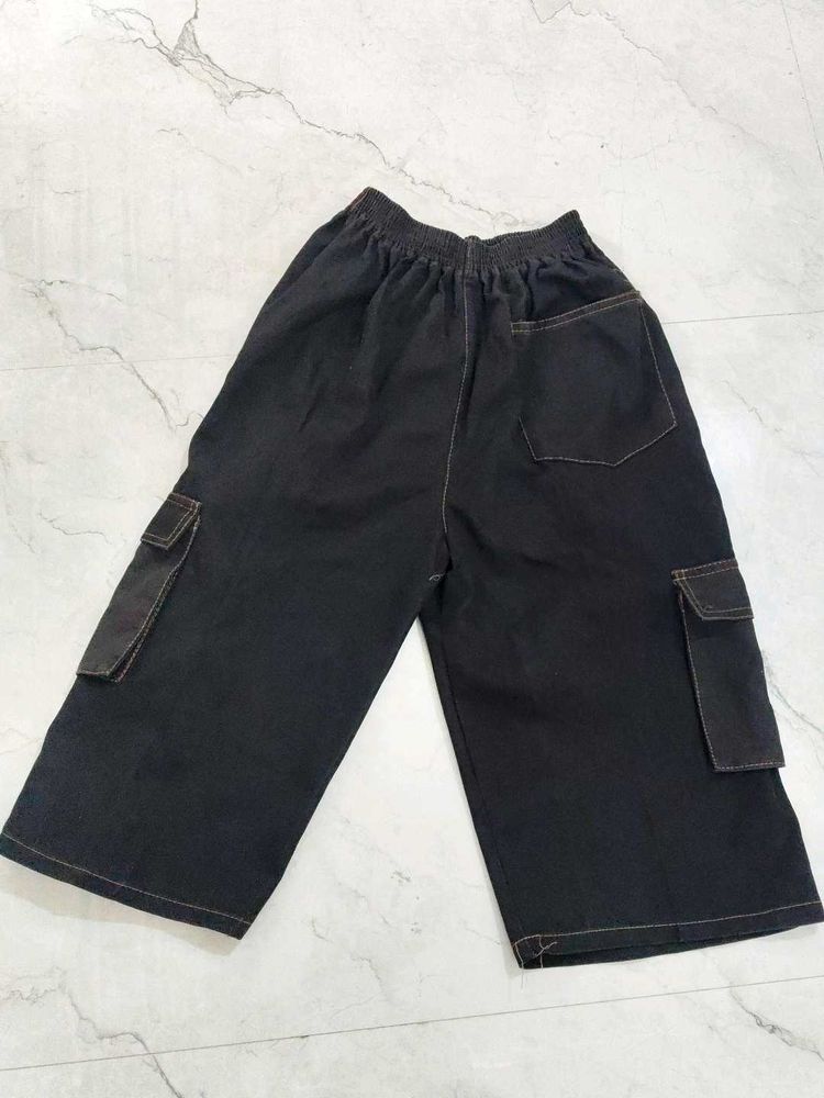 Stylish Cargo Capris 5 pockets