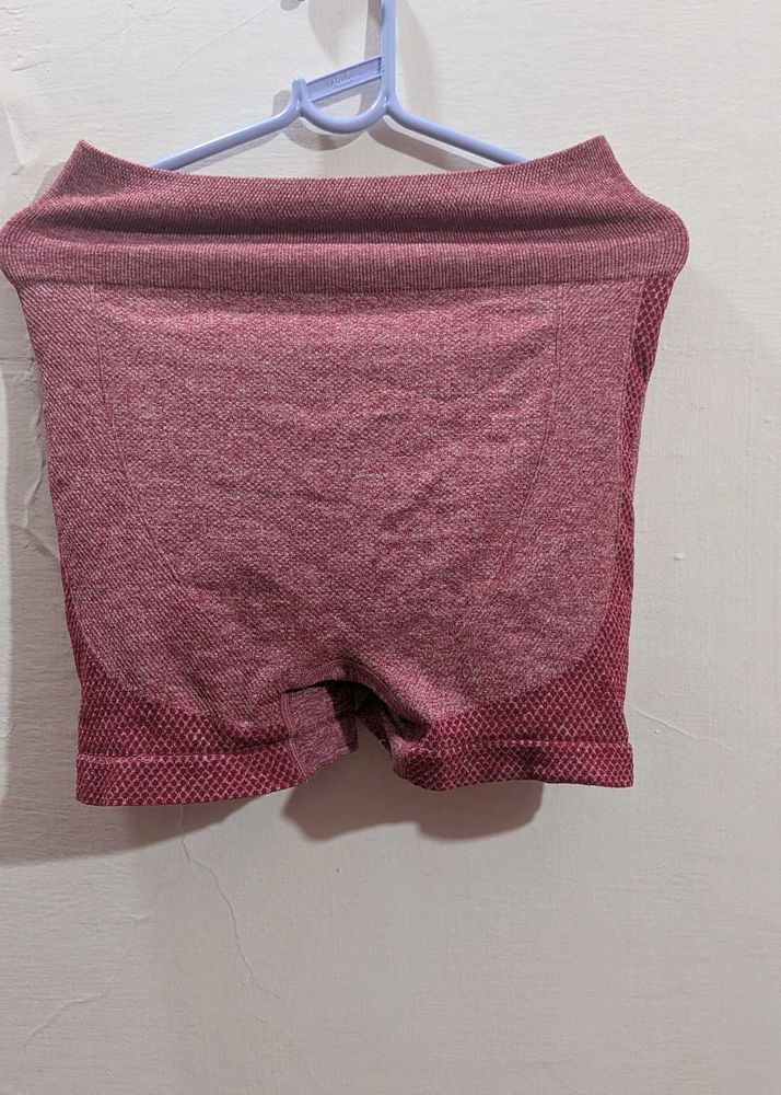 pink shorts