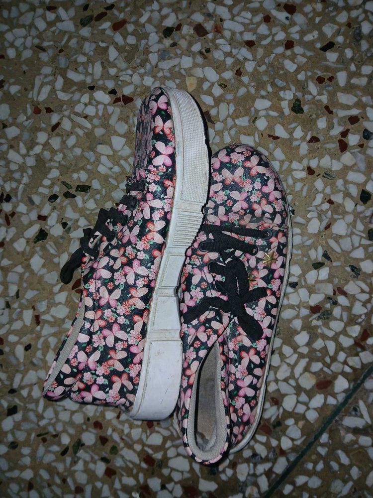 Floral Casual Shoes