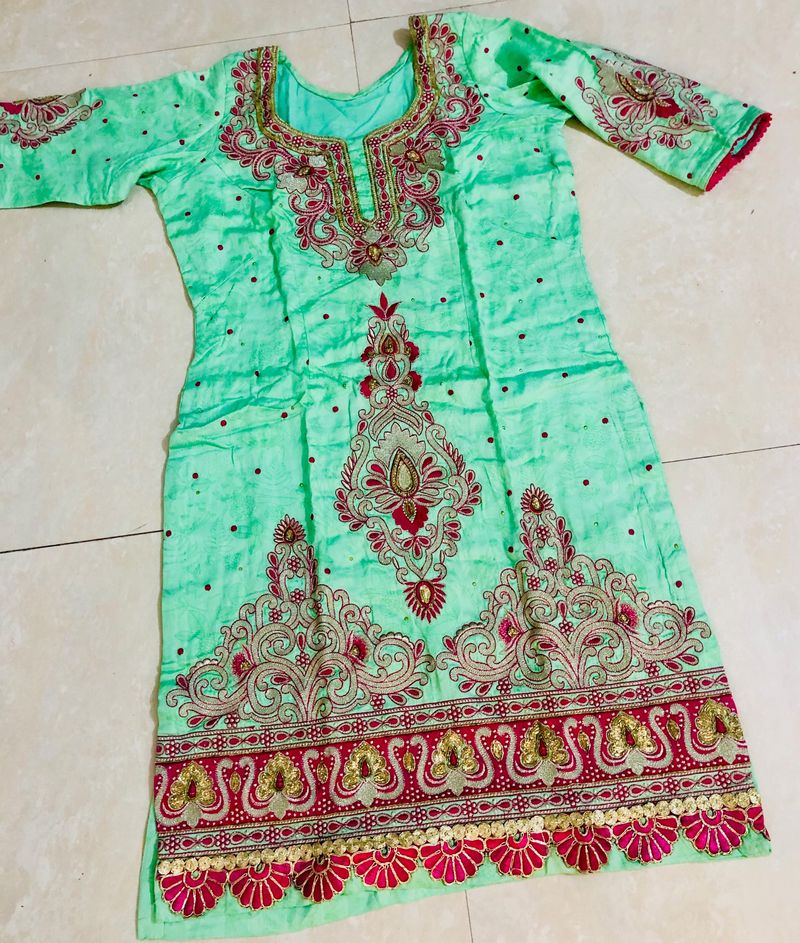 Designer Embroided Kurta SALE!